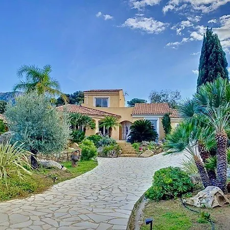 Belle Avec Piscine Privee Et Jardin Mediterraneen A - Fr-1-719-44